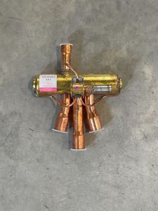 015B. Fyrvägsventil STF-0316G3